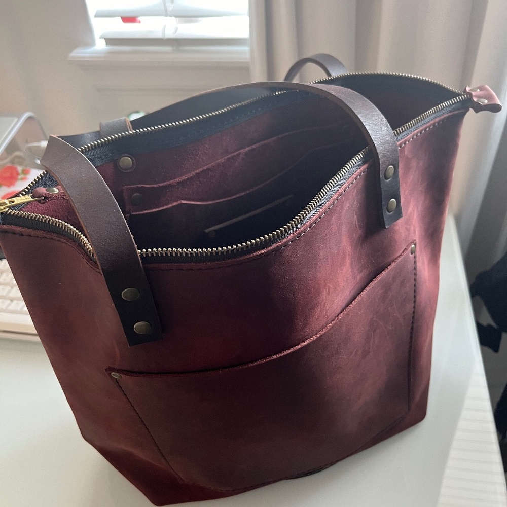 Portland Leather Goods medium Zippered Merlot Tote Bag